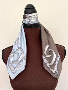 Display #2 NWT Gucci Color-Block Logo Silk Scarf